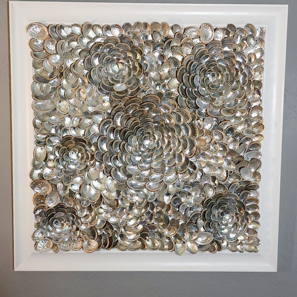 29" x 29" HANDMADE FRAMED ABALONE SHELL ARTWORK - Picture 7 of 7